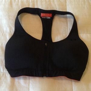 ⚽The BEST Sports Bra EVER!🏀