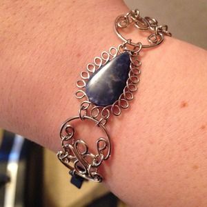 Bracelet with blue stones