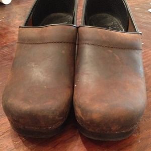 Dansko brown clogs