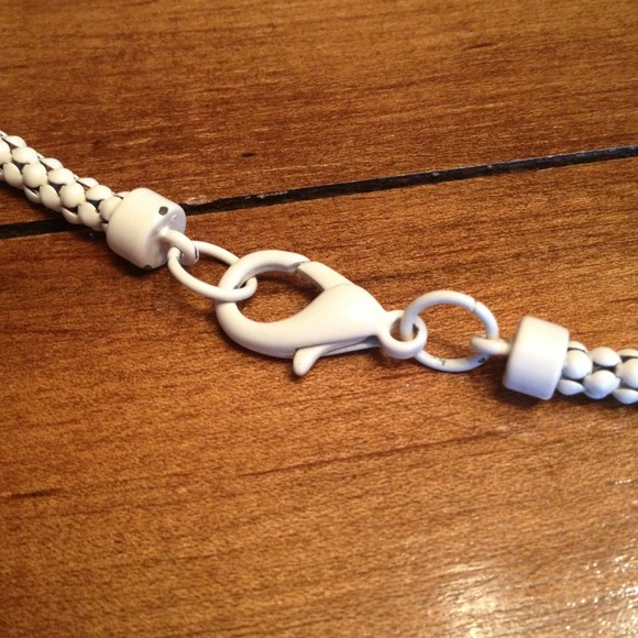 Necklace - Picture 3 of 3