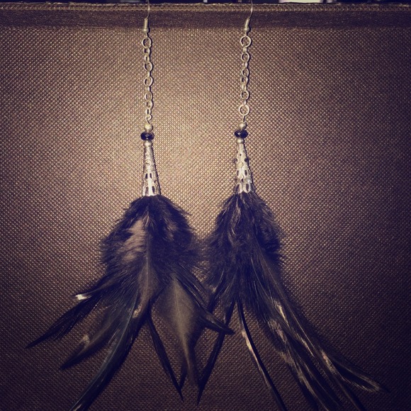 Feathers earrings
