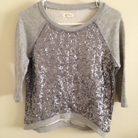 🌻SOLD🌻Urban Outfitters Sequin Raglan