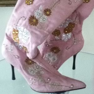 Pink quarter leg boots