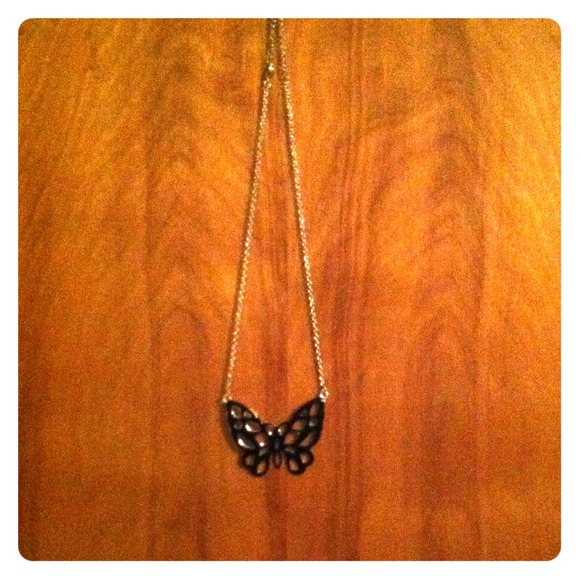 Necklace - Picture 1 of 1