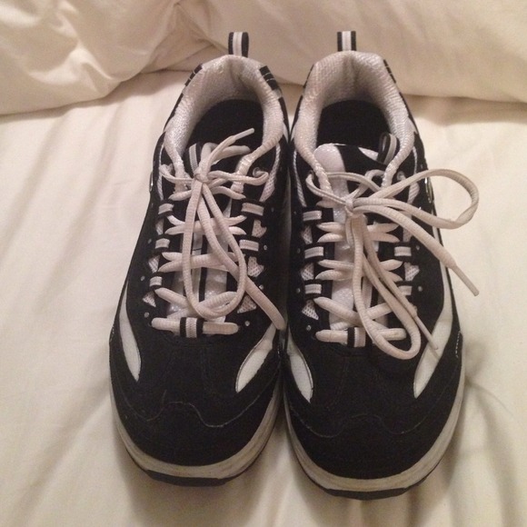 Skechers ShapeUps - Picture 1 of 2