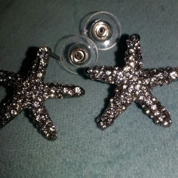 Earings - Picture 2 of 3