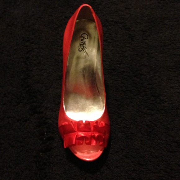Size 9 Carlos Santana - Prestige