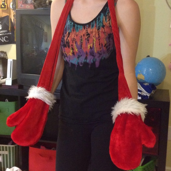 Red connected Christmas gloves