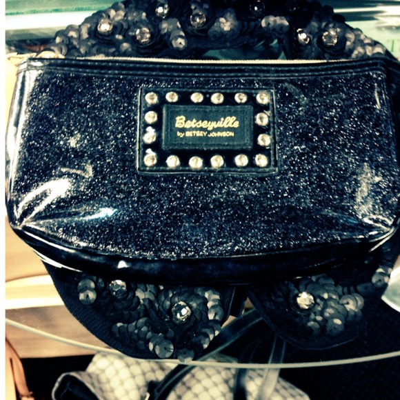Besteyville wallet or makeup purse! - Picture 1 of 1