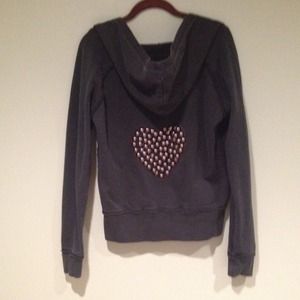 Twisted Heart green hoody with V neck