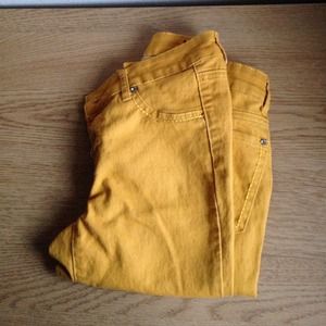 Skinny yellow jeans