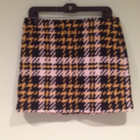 J. Crew Dresses & Skirts - J. Crew wool black/yellow/white skirt