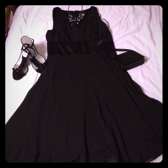 Chiffon and satin dress-black in color