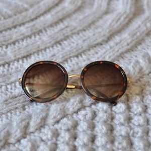 💋SOLD💋 Audrey shades (tortoise/gold)
