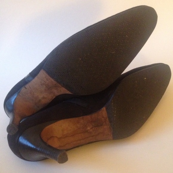 💢SOLD💢 Banfi Zambrelli Booties - Picture 3 of 3