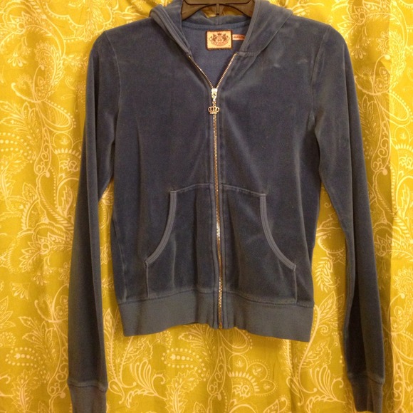 REDUCED JUICY COUTURE SWEATER