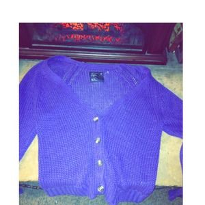 A violet purple cardigan 💜