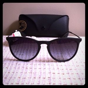 Ray-Ban Accessories - Authentic Ray-Ban Erika sunglasses!!! Ray-Ban Accessories - Authentic Ray-Ban Erika sunglasses!!!