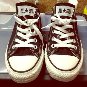 Converse All🌟Star Chuck Taylors/HK Wallet BUNDLED