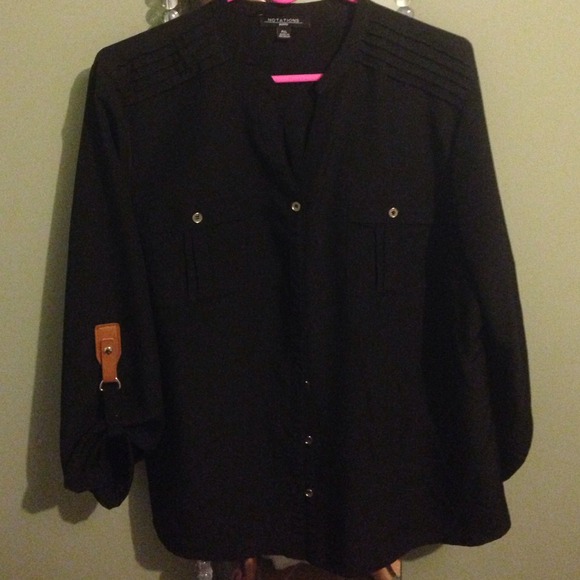 ❌Sold❌Black top with tan detailing.