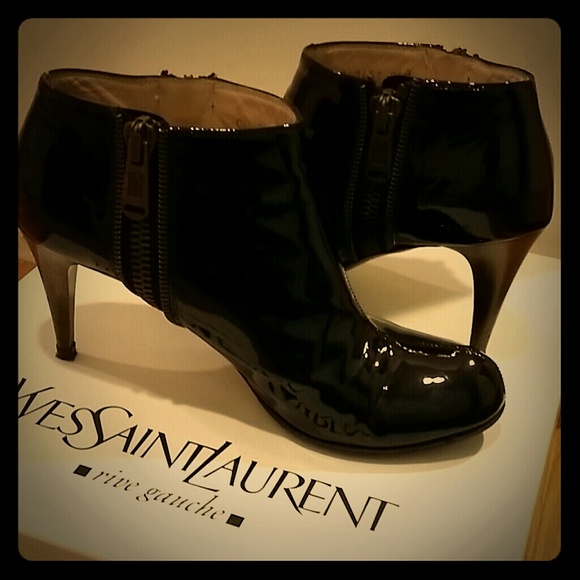 Yves Saint Laurent Boots - YSL patent leather booties