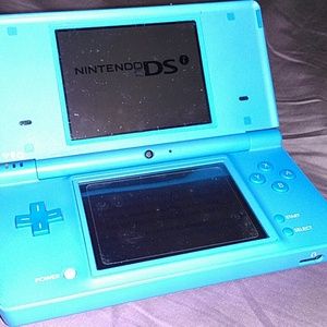 Nintendo DSi bundle