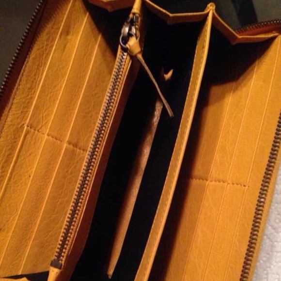 Balenciga wallet - Picture 3 of 3