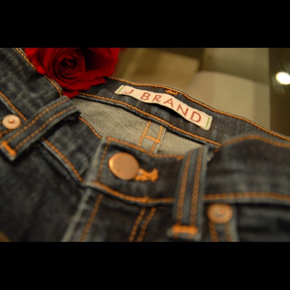 J Brand Jeans - Picture 1 of 4