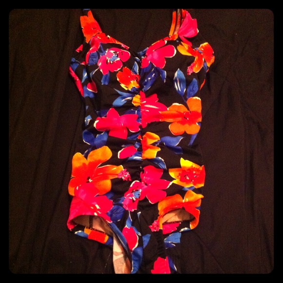 Fabulous swimsuit!❤️