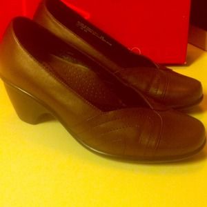 Dansko brown leather heels