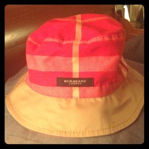 Authentic Burberry red and tan reversible hat!