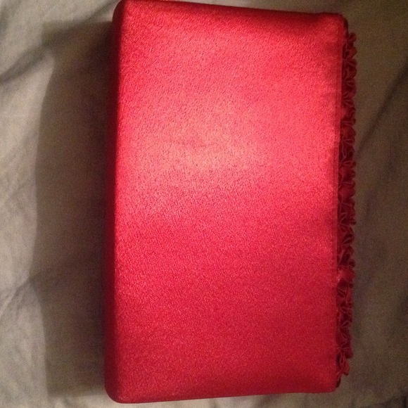 NWT👜Kate Landry clutch👜 - Picture 2 of 4