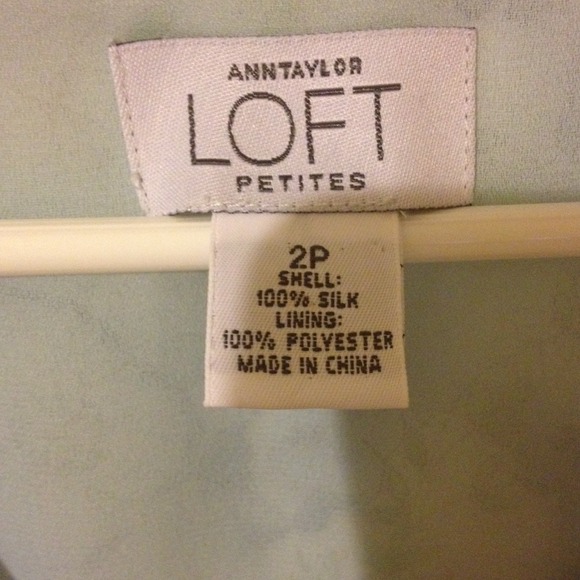 PRETTY Ann Taylor Loft Dress- Blue Floral Print - Picture 3 of 3