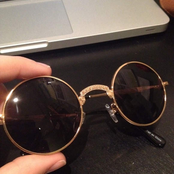 Valley Dreams Round Sunglasses