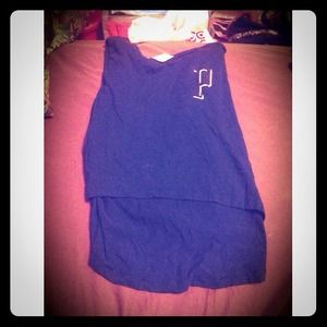 VS PINK medium length sleeve hi-low top.