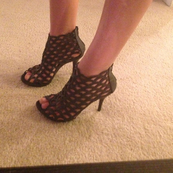 Cutout black heels