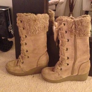 Wedge suede mid calf boots with fur