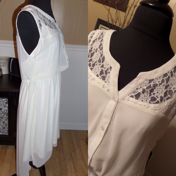 ❌BUNDLED❌NWT Ivory lace & chiffon hi low dress - Picture 2 of 2