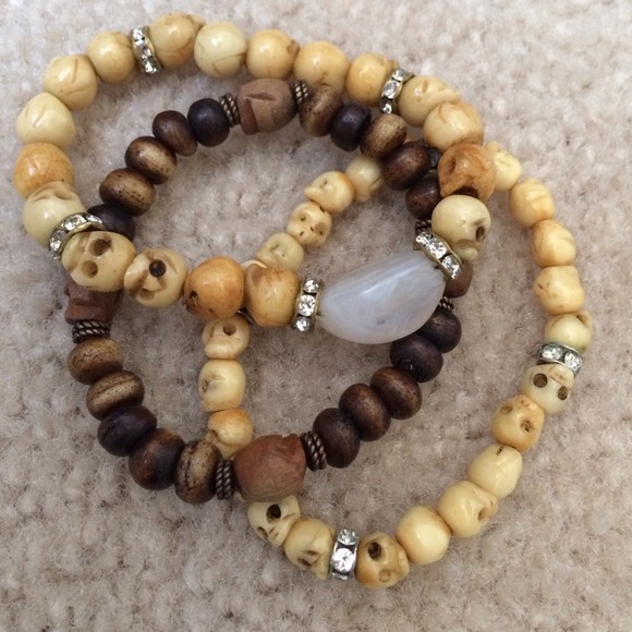 Saintly edge bracelet bundle