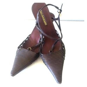 Enzo Angiolini Chocolate brown t-strap heels