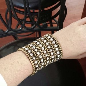 Gold and diamond stretch bracelet