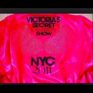 Victoria's Secret 2011 Fashion Show Robe