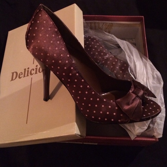 Shoes - Chocolate brown w/ pink polka dots NEW Shoes
