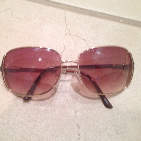 Steve Madden sunglasses