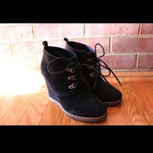 Steve Madden Black Wedge Booties