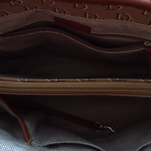 Authentic Dooney & Bourke - Picture 4 of 4