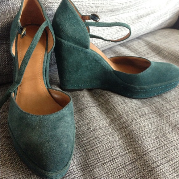 ❌SOLD❌ Nine West Wedges