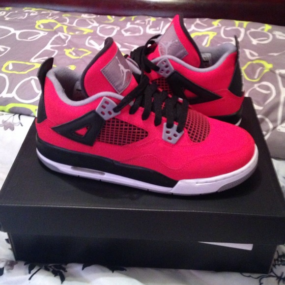 Jordan Retro 4s
