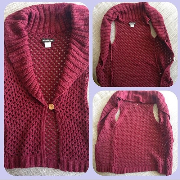 ❤SOLD❤ Maroon sweater vest