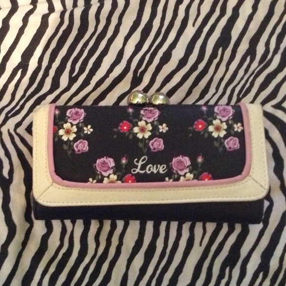 Love wallet